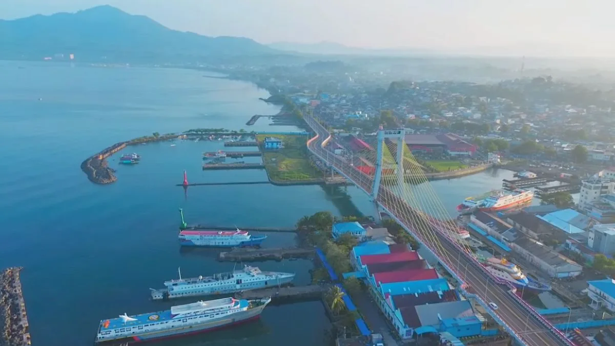 geografi Kota Manado 2025