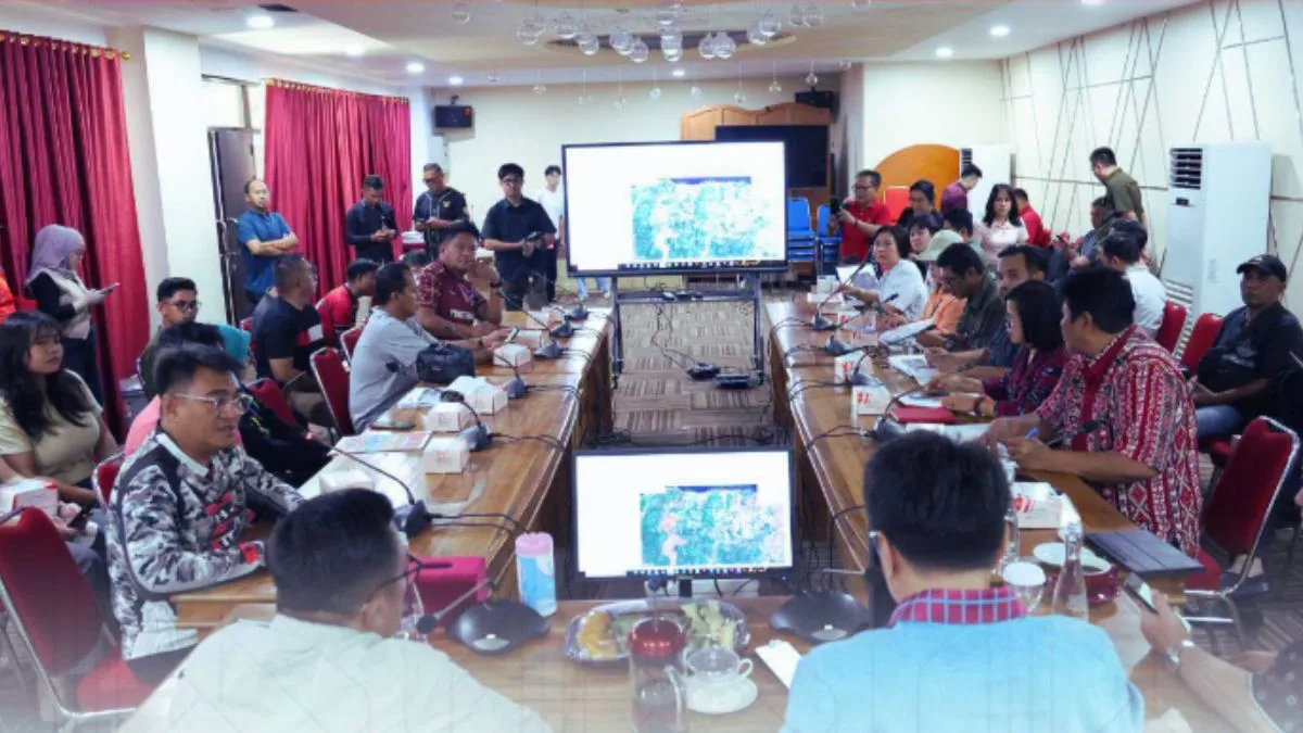 Sistem pengangkutan sampah Manado